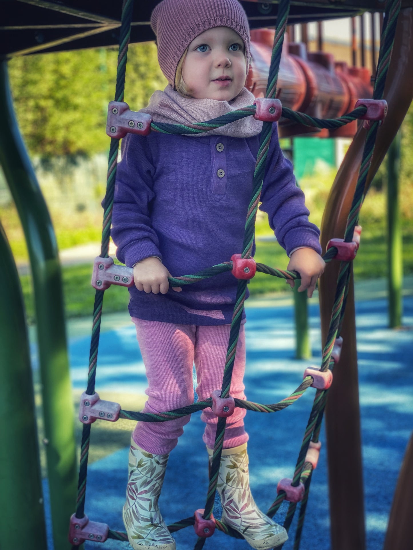 ManyMonths - Henley Bluse med knapper i merino uldrib