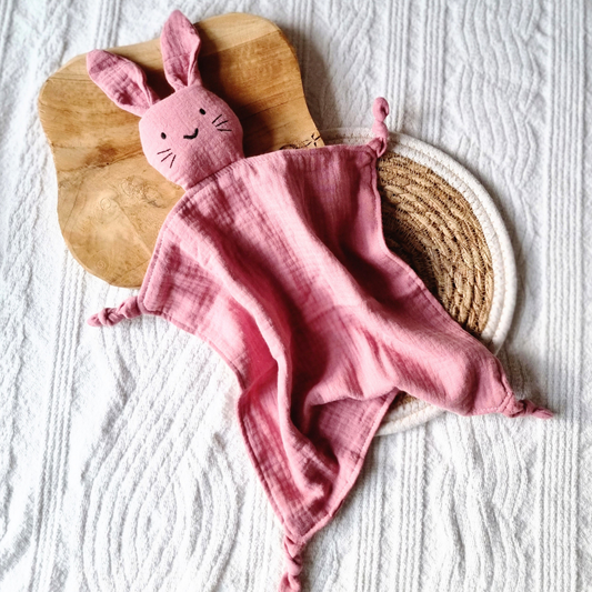 Nusseklud Kanin - Bomuldsmusselin 30x30 cm - Gammel Rosa