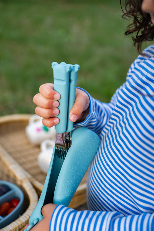 Zoe the Koala Børnebestik med etui - Sea Green